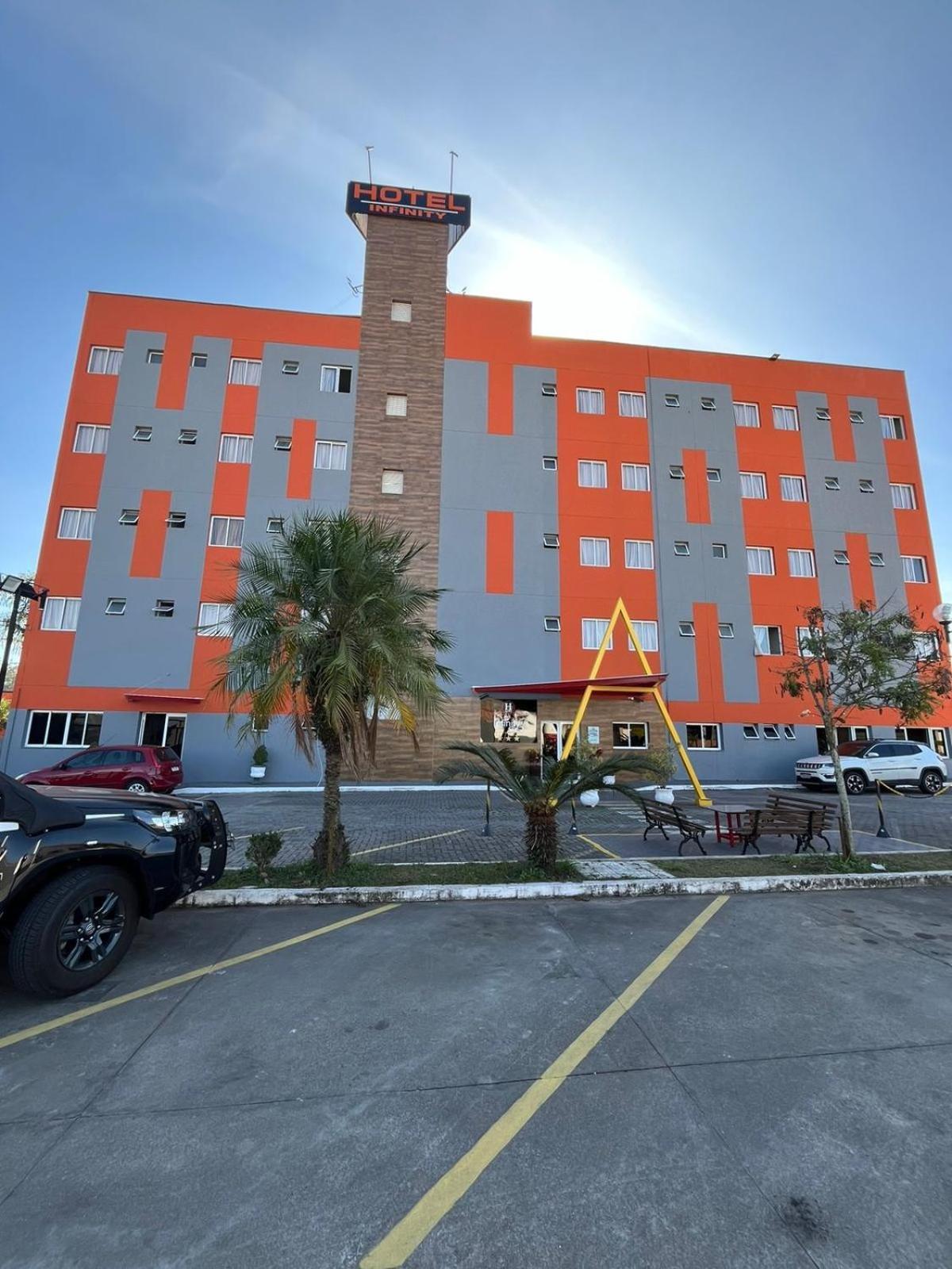 Hotel Infinity Maua  Bagian luar foto