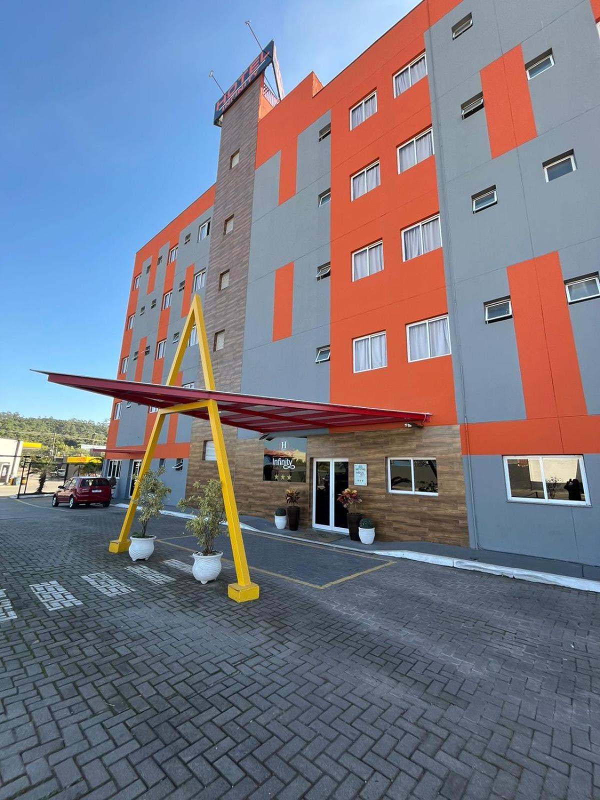 Hotel Infinity Maua  Bagian luar foto