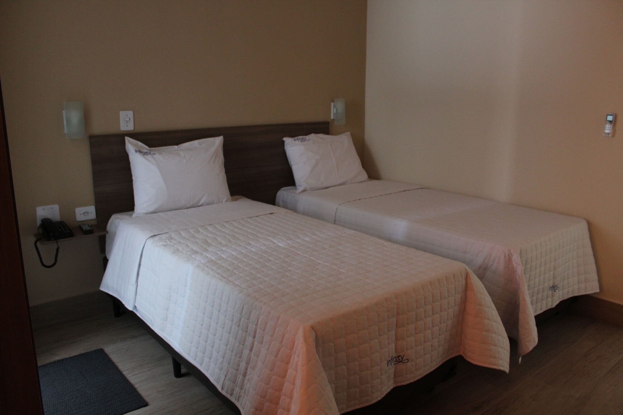 Hotel Infinity Maua  Bagian luar foto